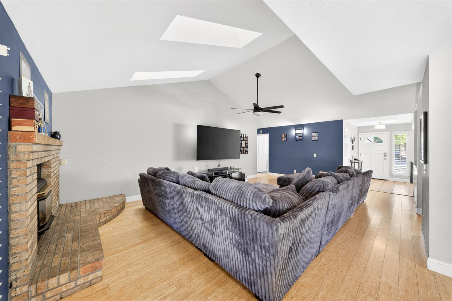 1120 Paseo Verde Dr, Merced, CA 95348