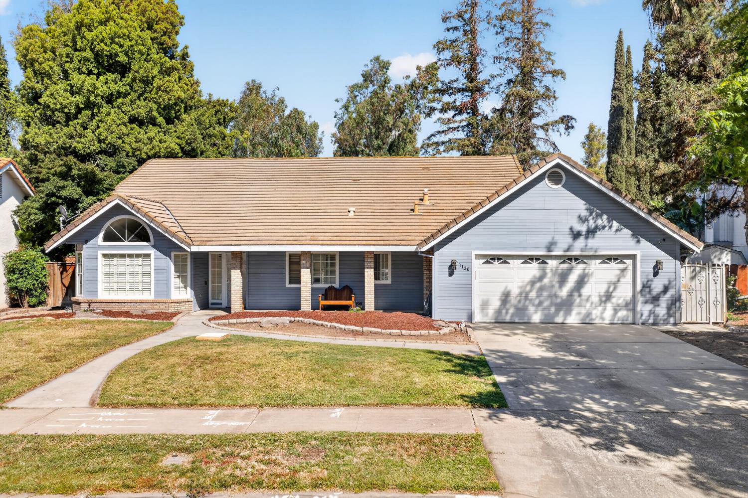 1120 Paseo Verde Dr, Merced, CA 95348