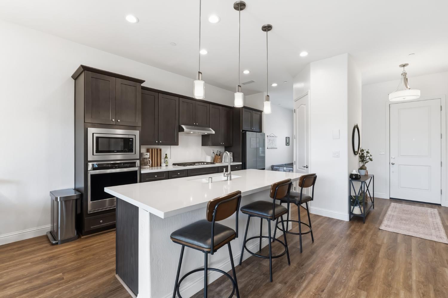 2100 Azalea St, Kingsburg, CA 93631