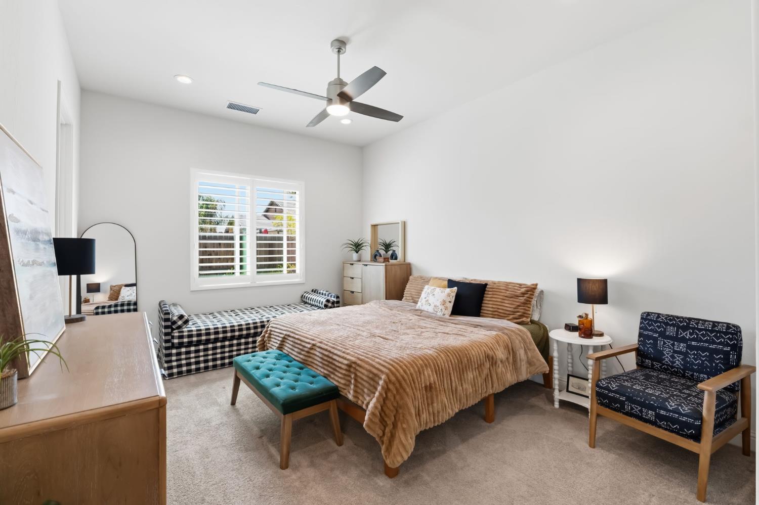 2100 Azalea St, Kingsburg, CA 93631