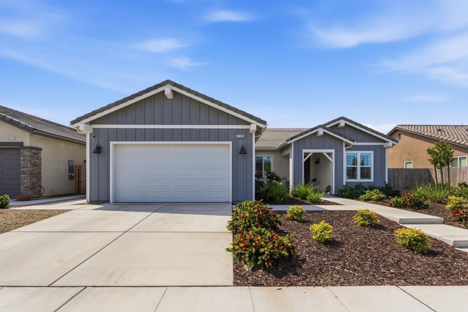 2100 Azalea St, Kingsburg, CA 93631