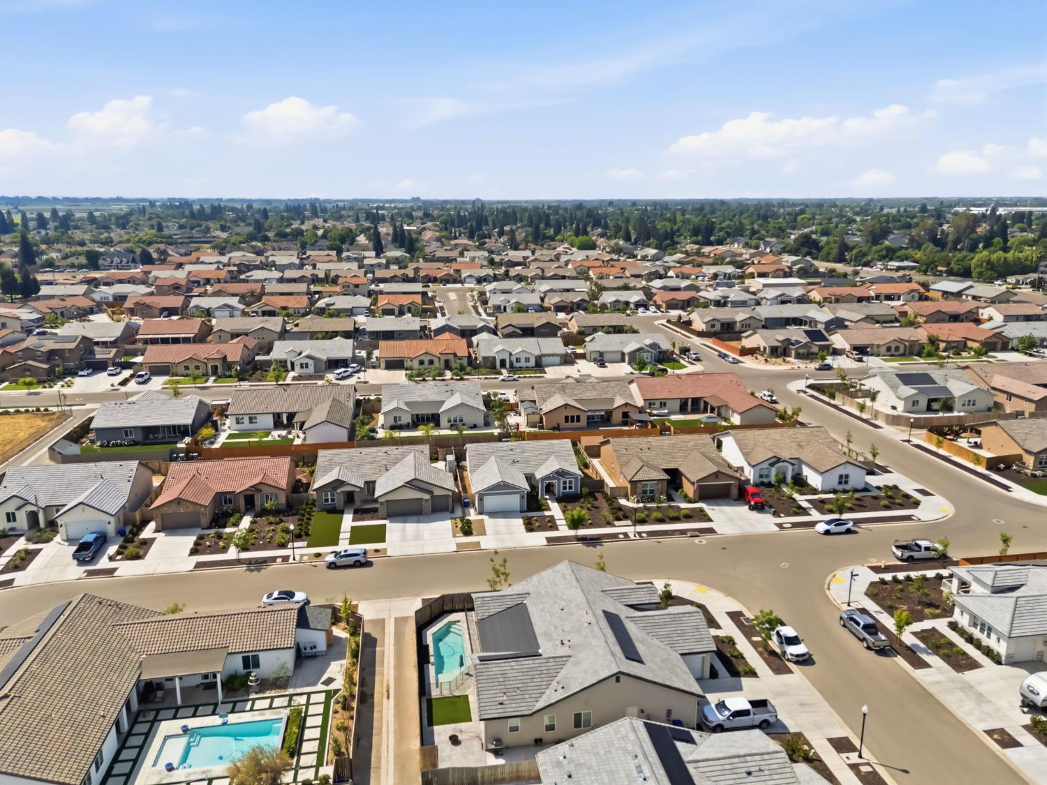 2100 Azalea St, Kingsburg, CA 93631