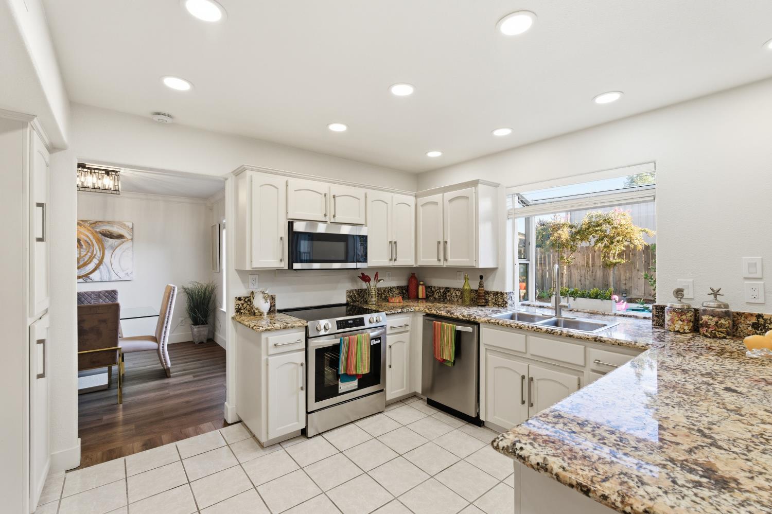 1839 E Cole, Fresno, CA 93720