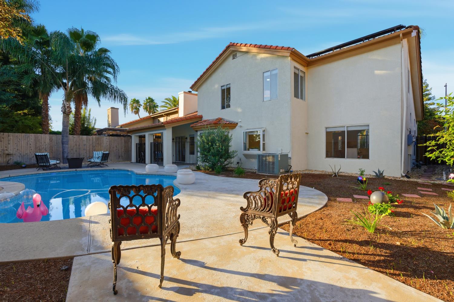 1839 E Cole, Fresno, CA 93720