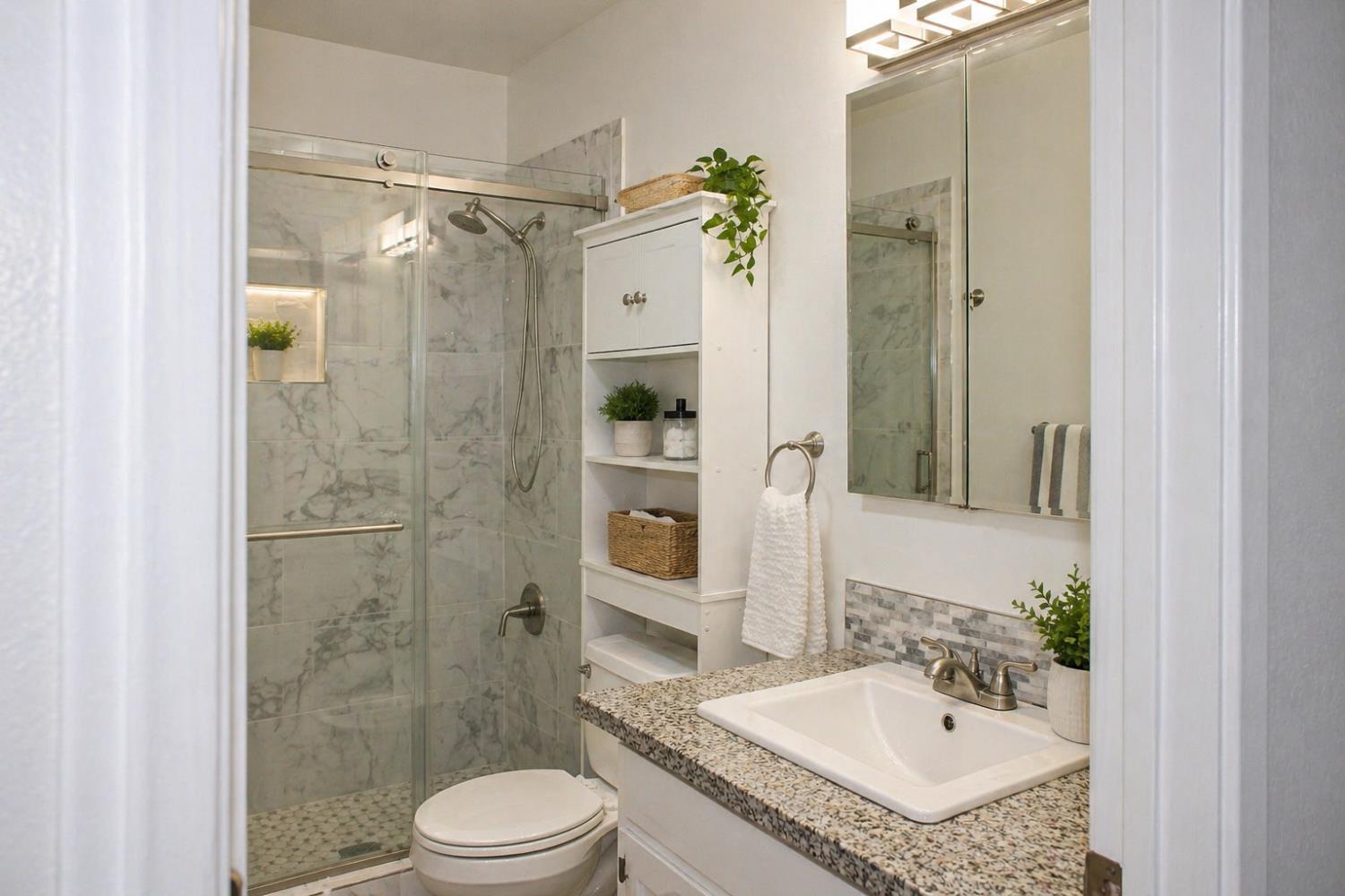 4487 N Argyle, Fresno, CA 93727