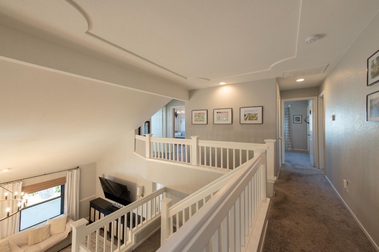 2064 Spruce Ave, Clovis, CA 93611