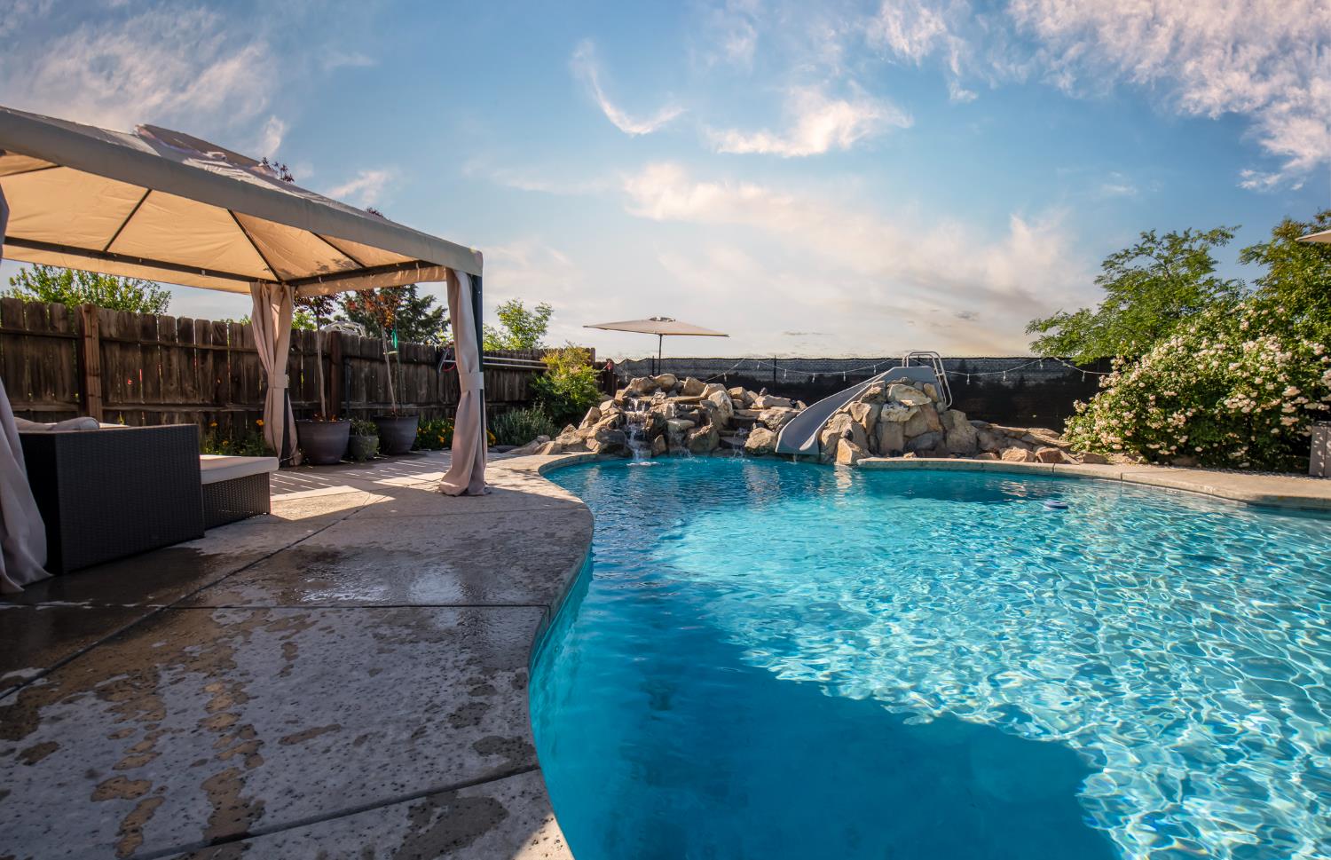 2064 Spruce Ave, Clovis, CA 93611