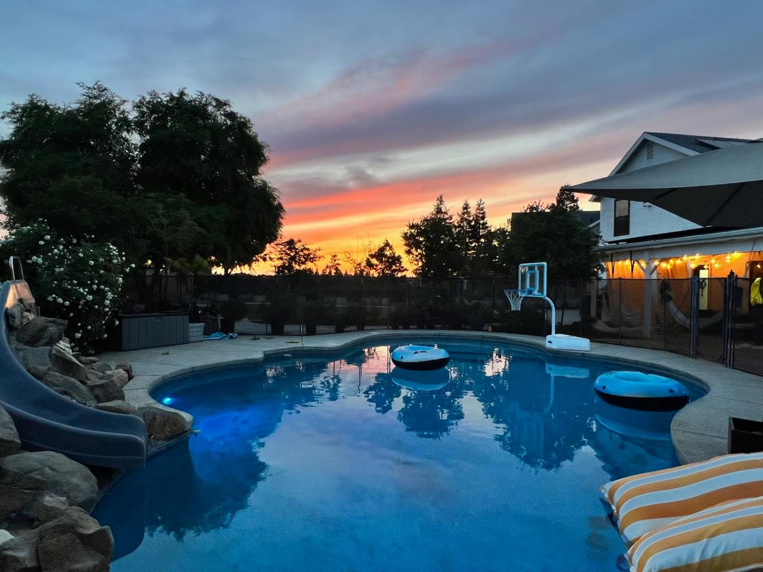 2064 Spruce Ave, Clovis, CA 93611