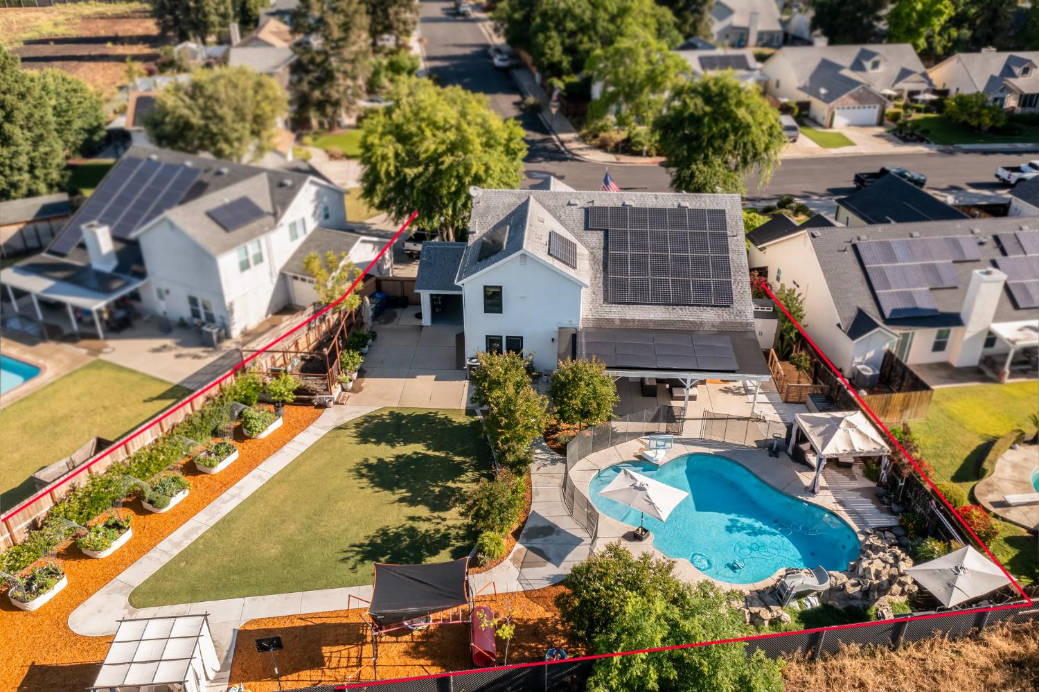 2064 Spruce Ave, Clovis, CA 93611