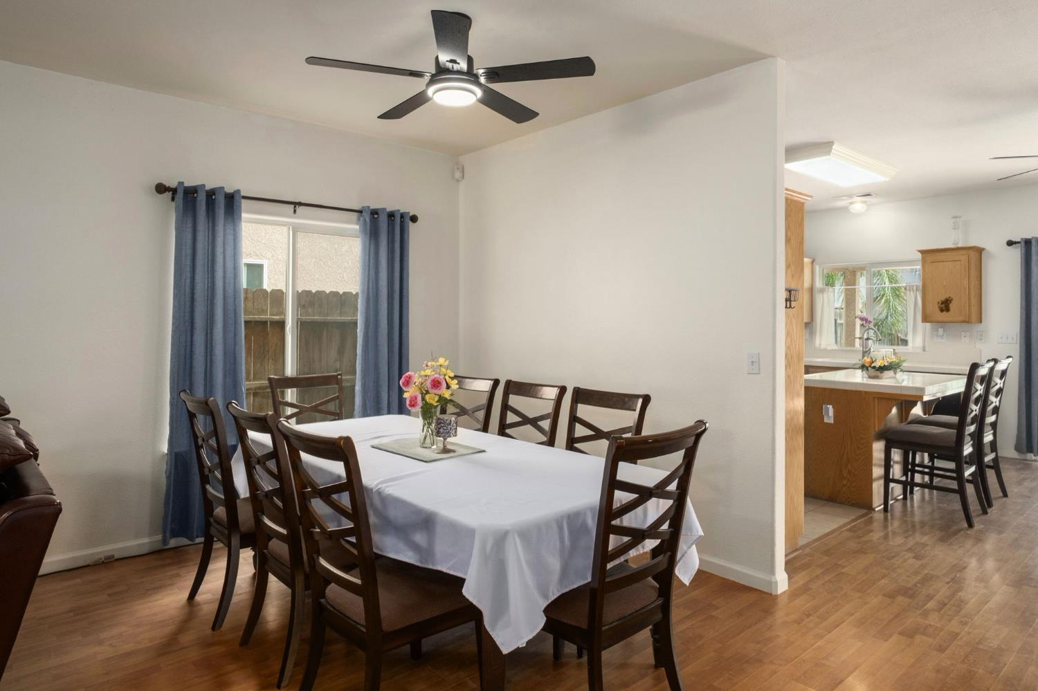 600 W Lake St, Kingsburg, CA 93631