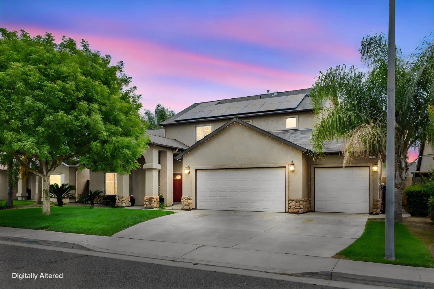 600 W Lake St, Kingsburg, CA 93631