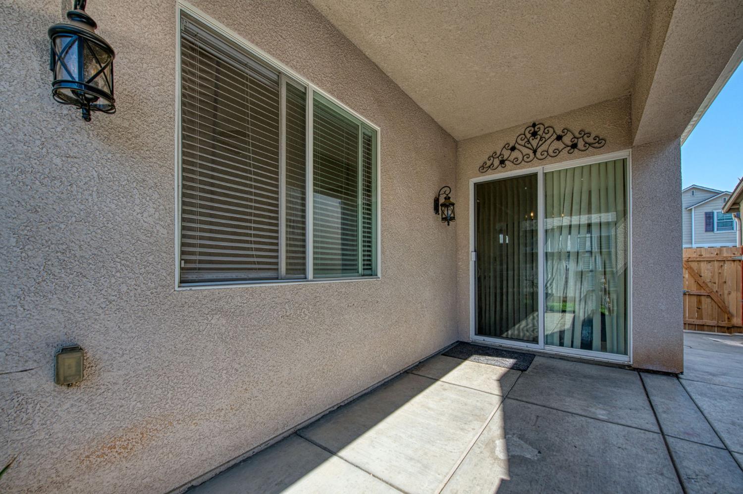 3683 W Black Walnut Ln, Fresno, CA 93711