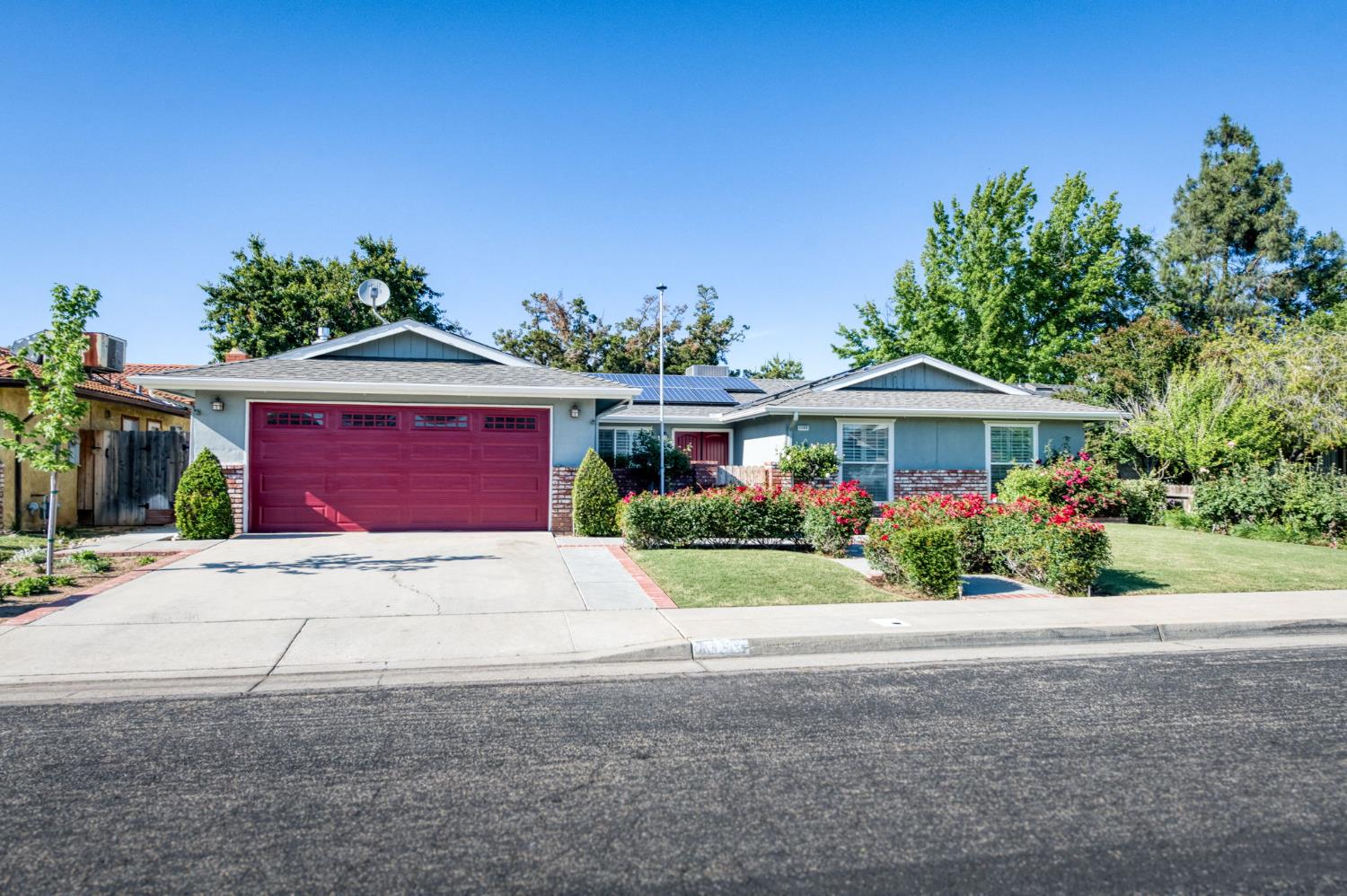 1153 Menlo Ave, Clovis, CA 93612