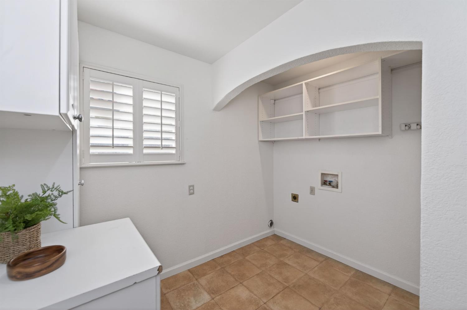 1153 Menlo Ave, Clovis, CA 93612