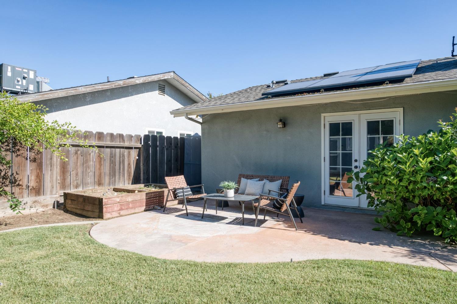 1153 Menlo Ave, Clovis, CA 93612