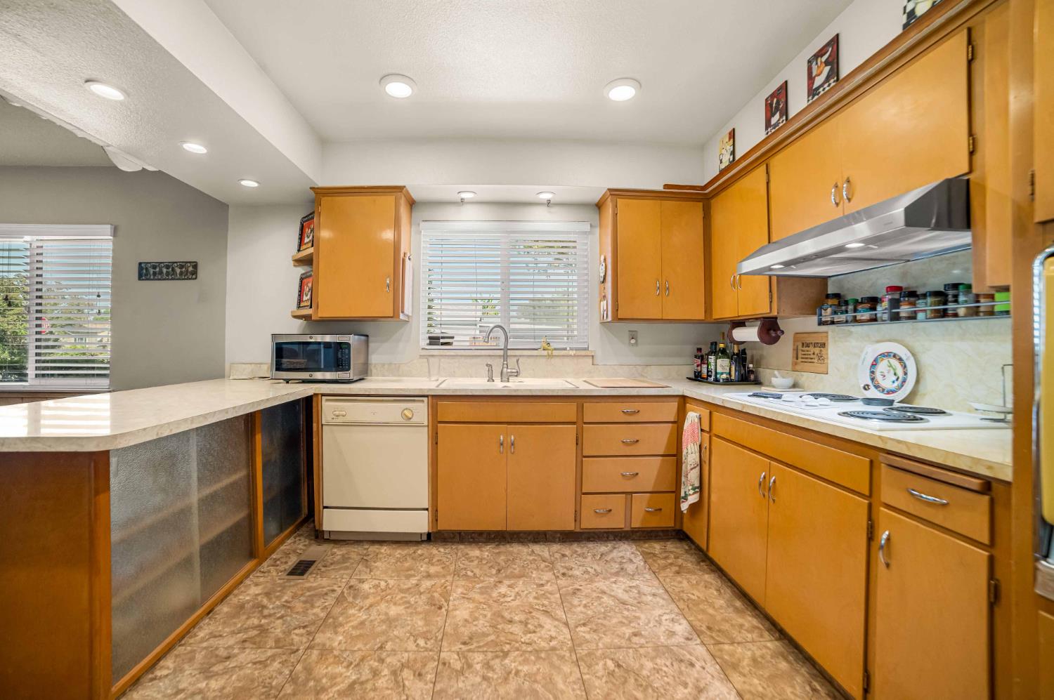 2244 E Princeton Ave, Fresno, CA 93703