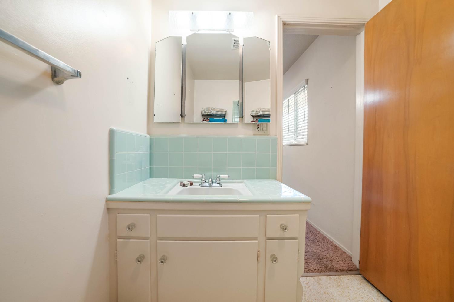 2244 E Princeton Ave, Fresno, CA 93703