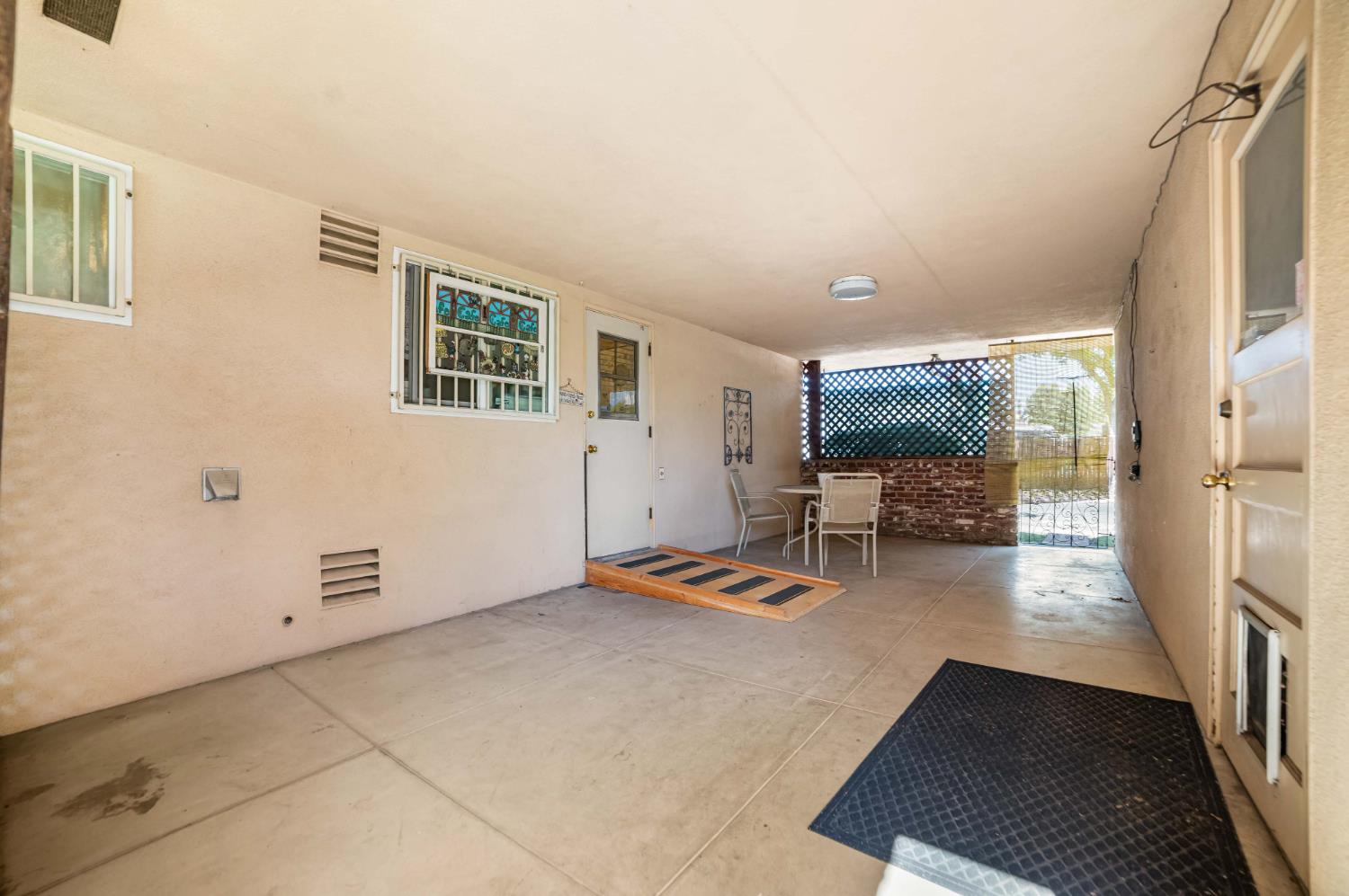 2244 E Princeton Ave, Fresno, CA 93703