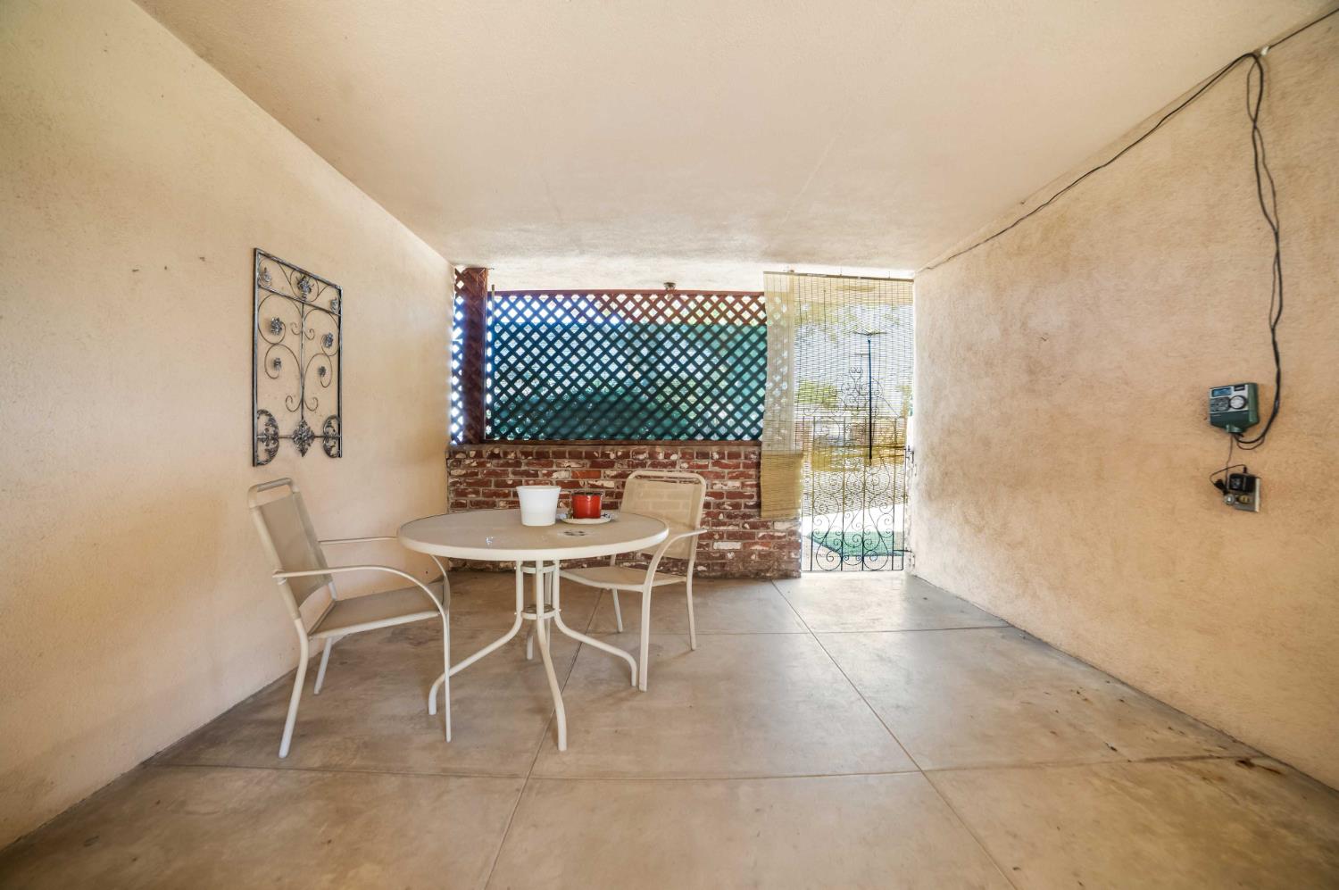 2244 E Princeton Ave, Fresno, CA 93703