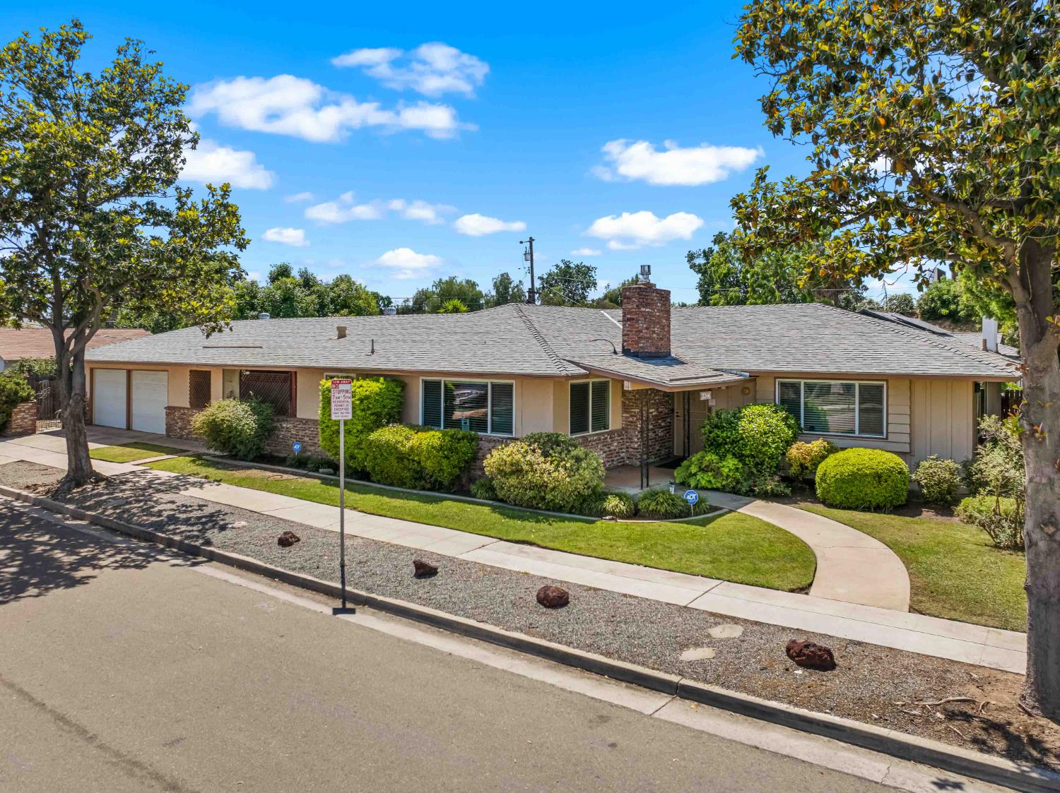 2244 E Princeton Ave, Fresno, CA 93703