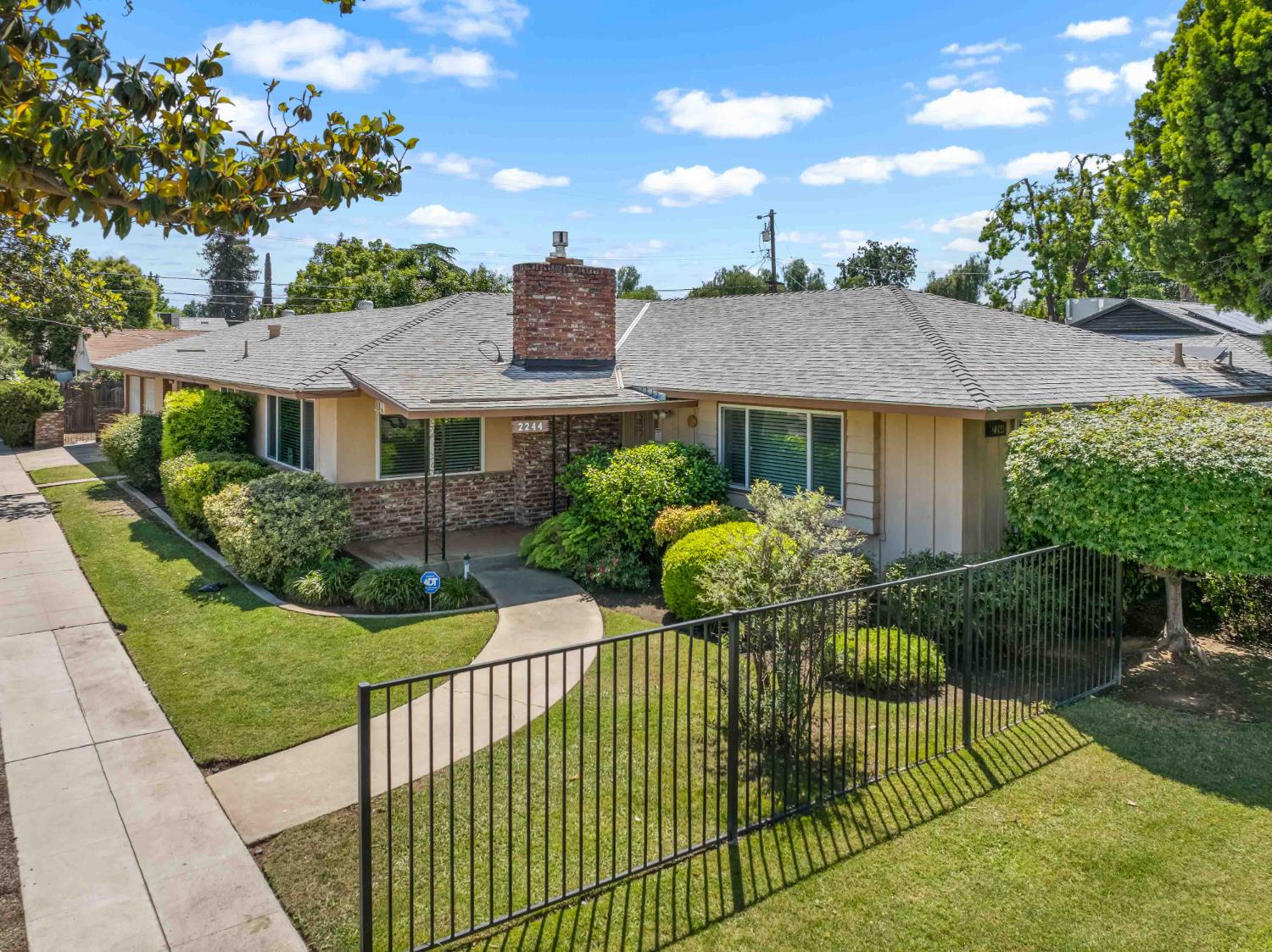 2244 E Princeton Ave, Fresno, CA 93703