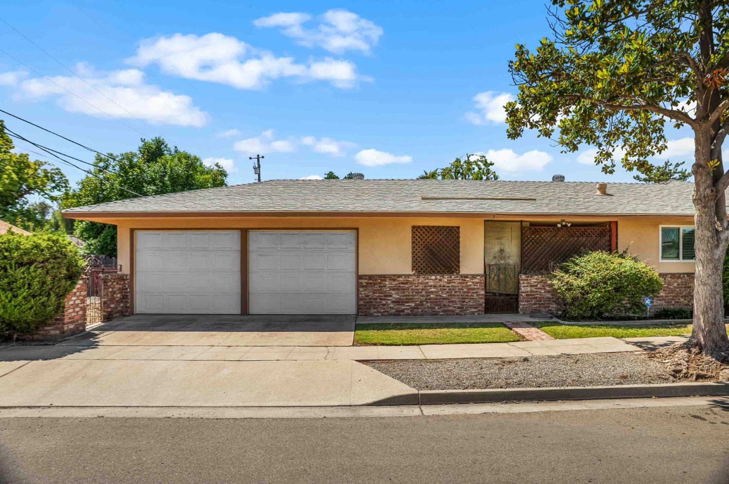 2244 E Princeton Ave, Fresno, CA 93703