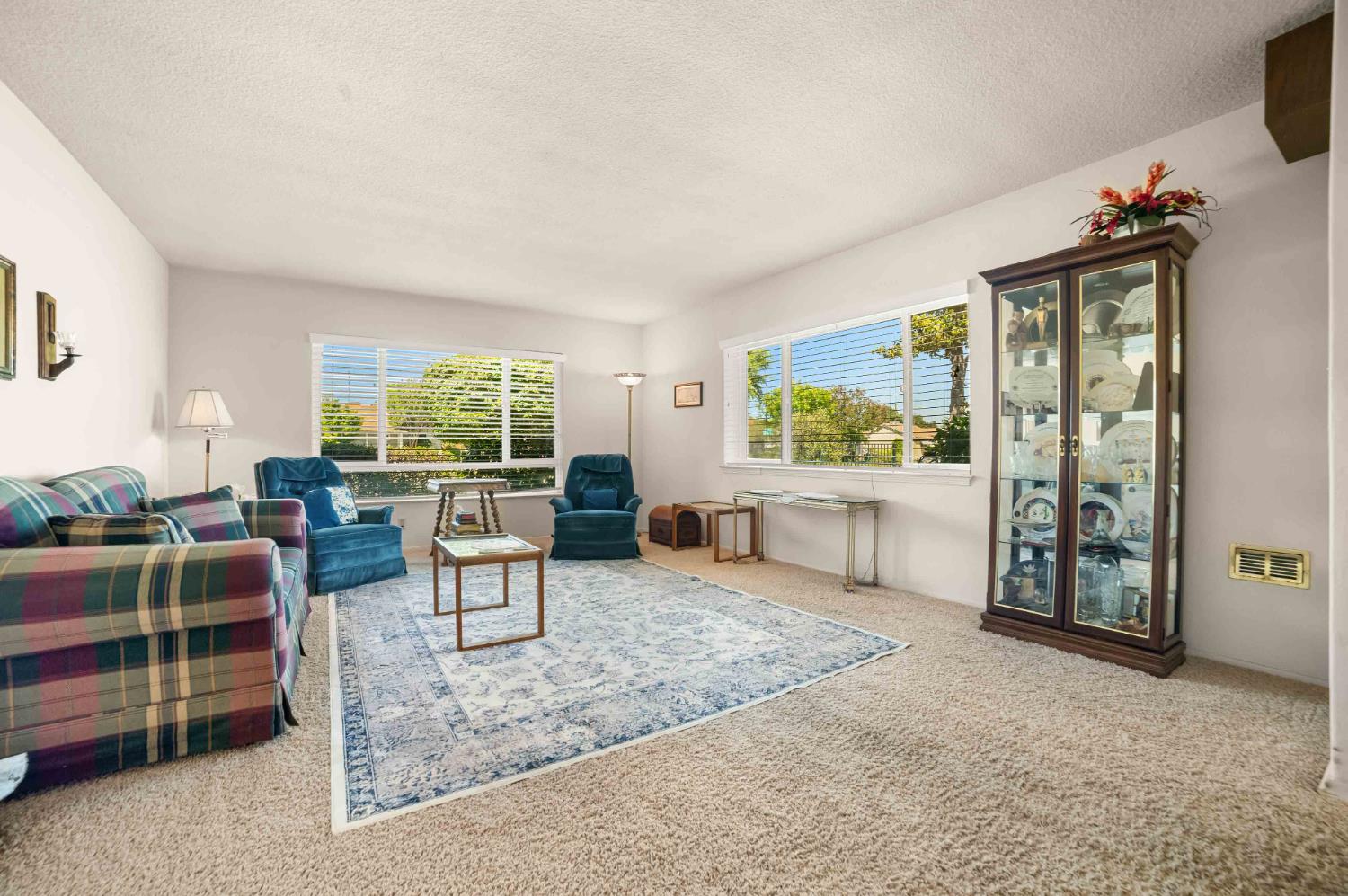 2244 E Princeton Ave, Fresno, CA 93703