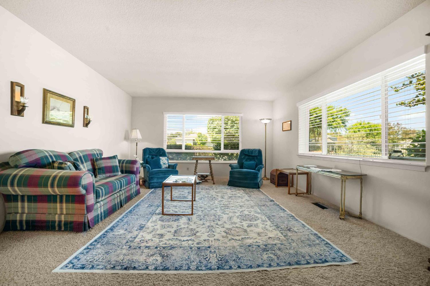 2244 E Princeton Ave, Fresno, CA 93703