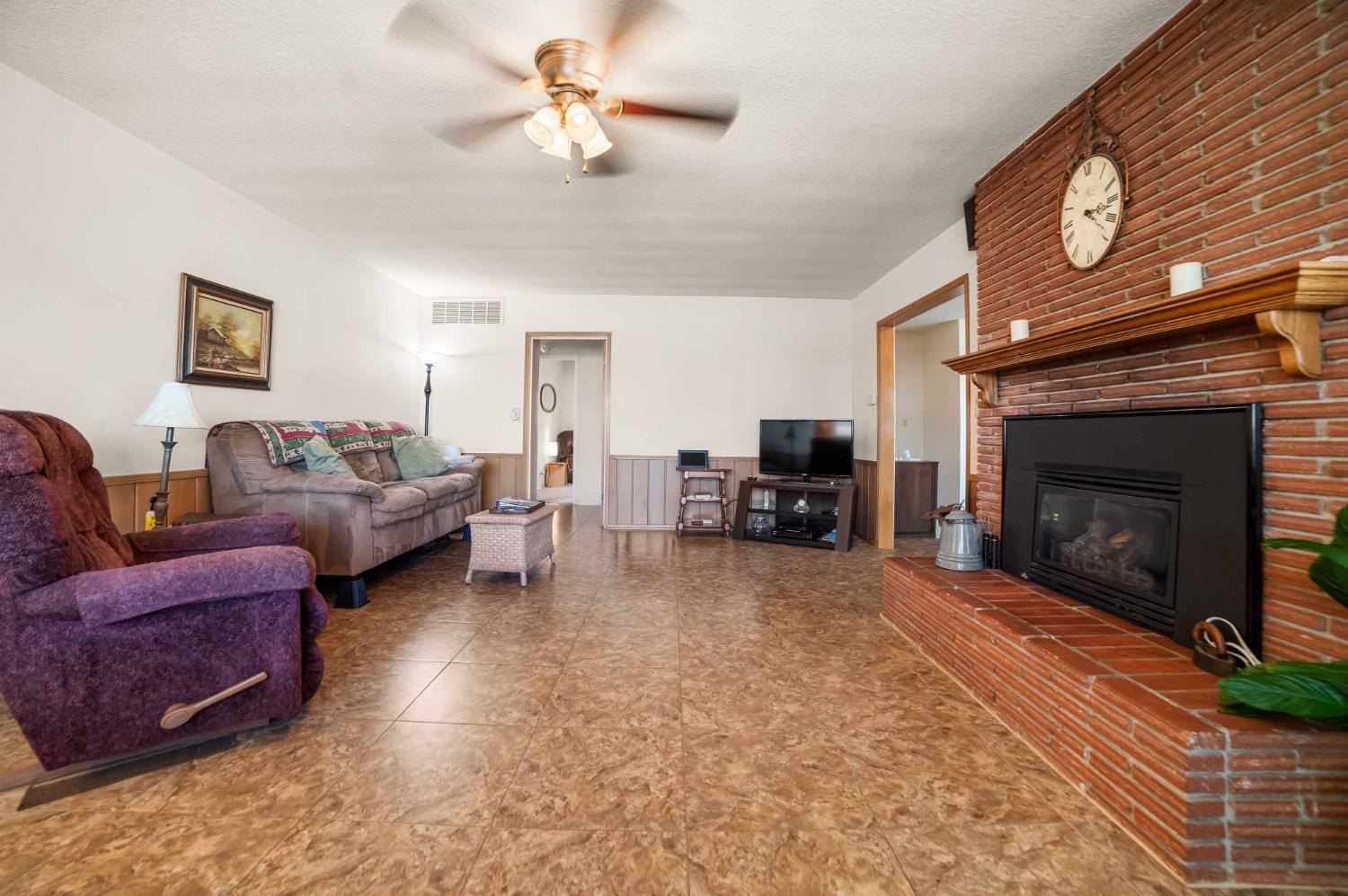 2244 E Princeton Ave, Fresno, CA 93703