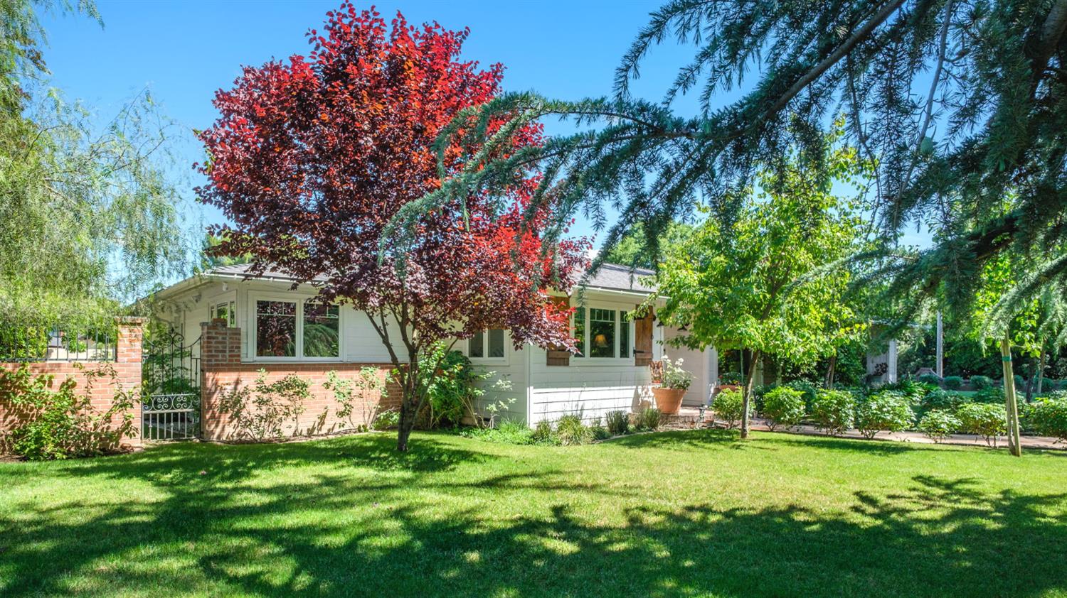 3868 N Van Ness Blvd, Fresno, CA 93704