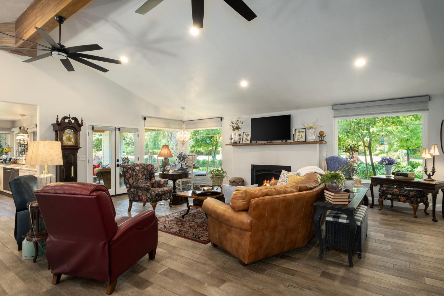 3868 N Van Ness Blvd, Fresno, CA 93704