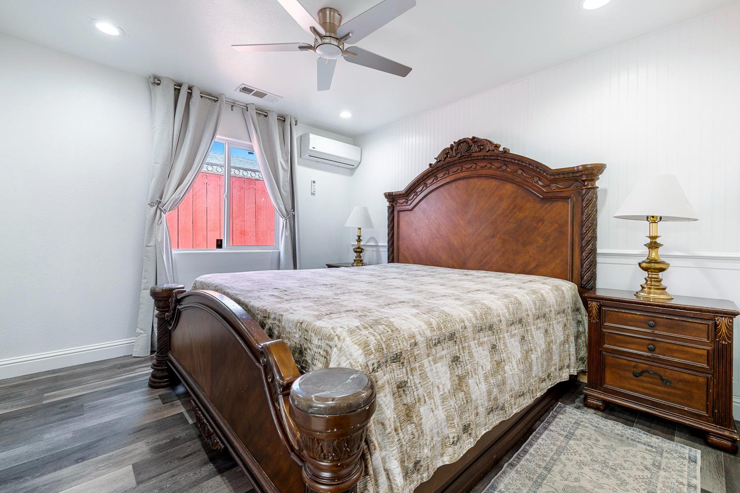 408 W San Joaquin St, Avenal, CA 93204