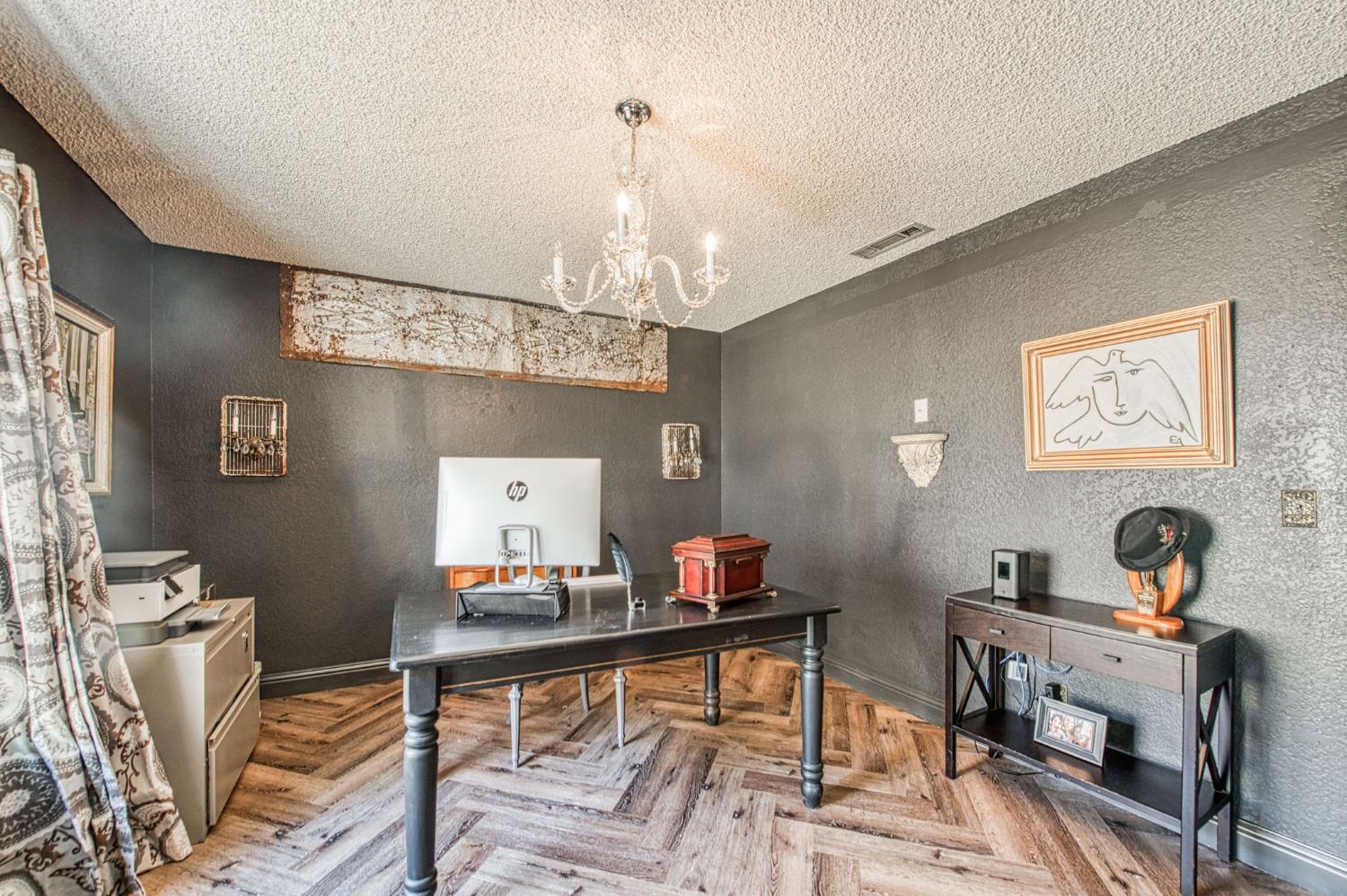 6635 N West Ave, Fresno, CA 93711