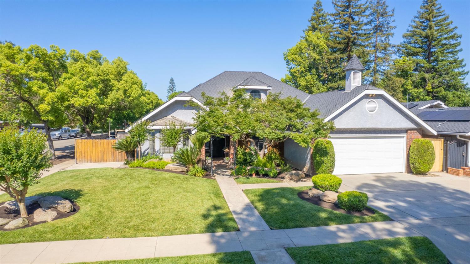 6635 N West Ave, Fresno, CA 93711