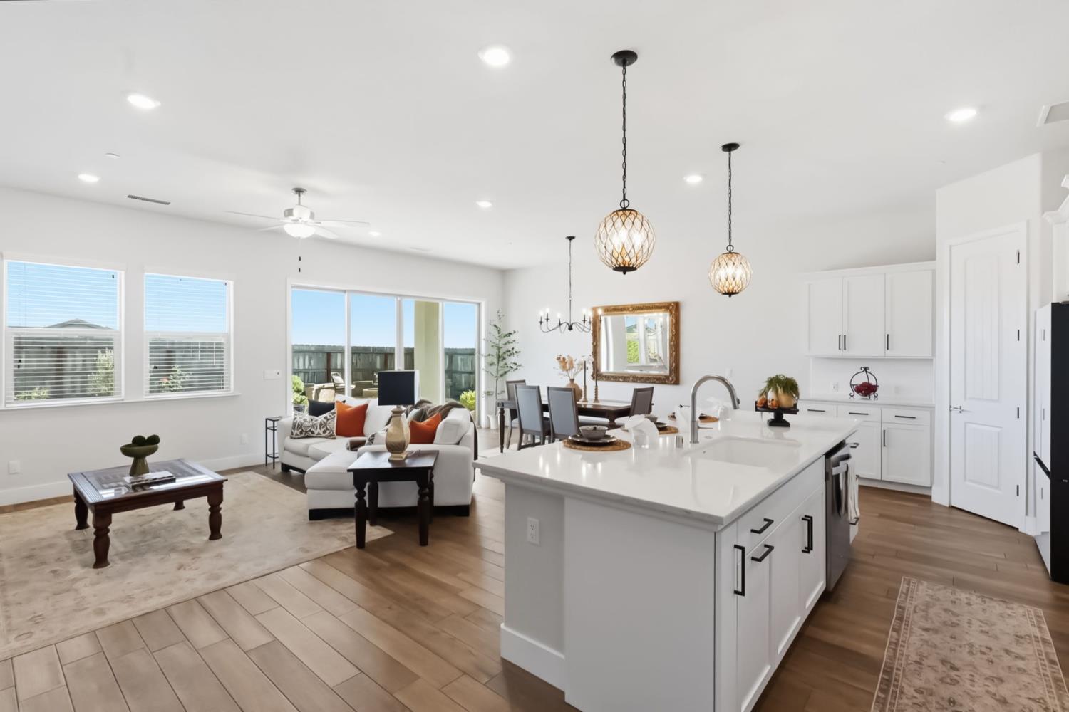 19707 Goldfield Ln, Friant, CA 93626