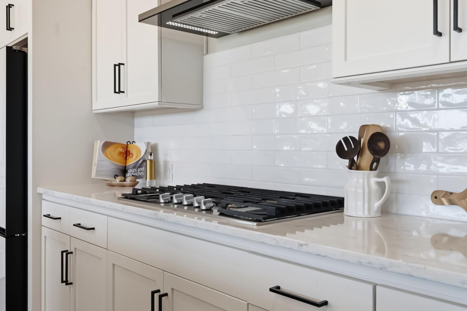 19707 Goldfield Ln, Friant, CA 93626