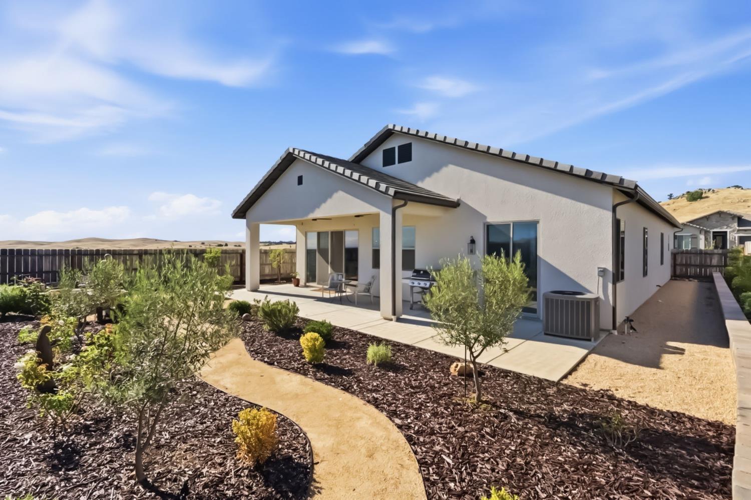 19707 Goldfield Ln, Friant, CA 93626