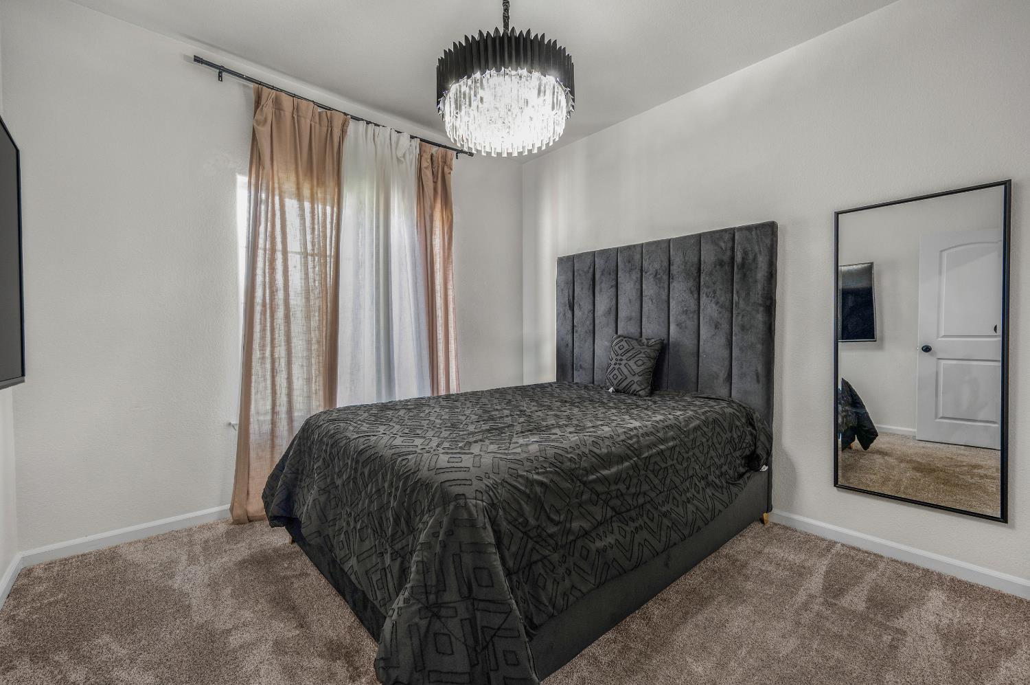 6602 E Lowe Ave, Fresno, CA 93727