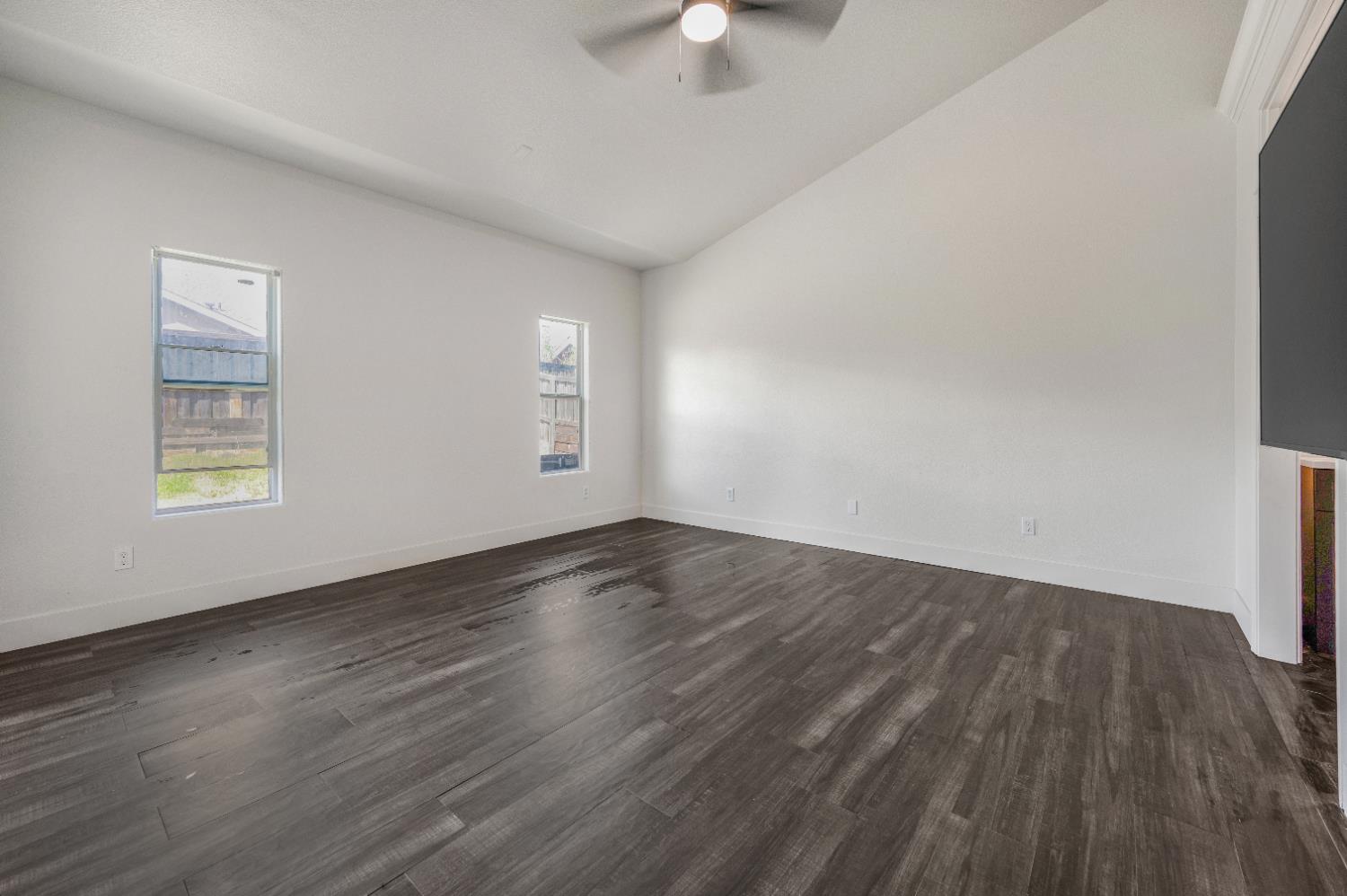 6602 E Lowe Ave, Fresno, CA 93727