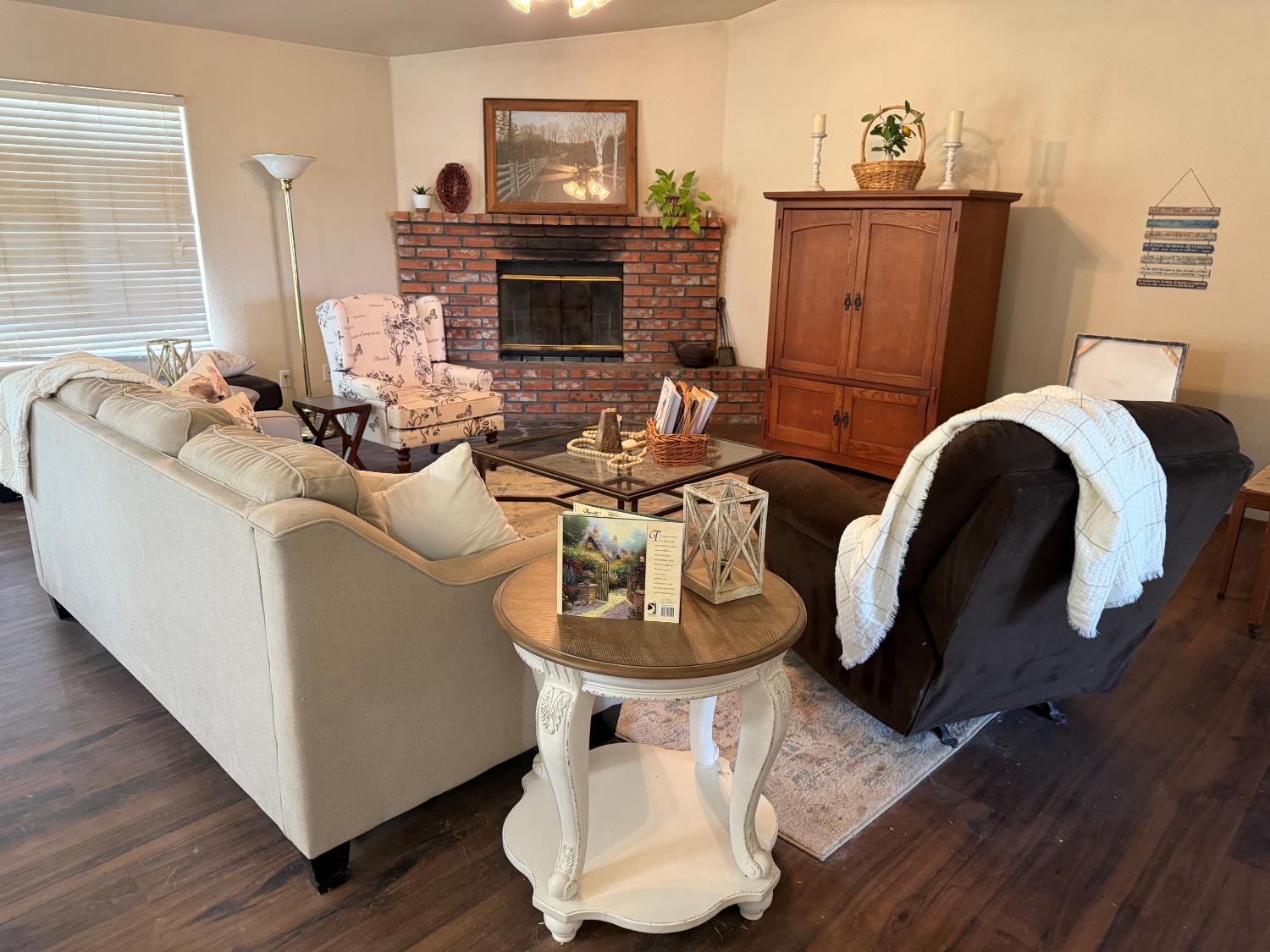 16638 Mark Rd, Madera, CA 93636