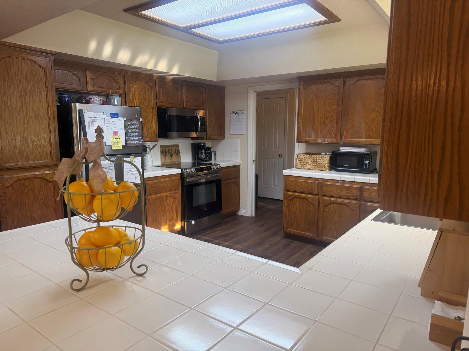 16638 Mark Rd, Madera, CA 93636