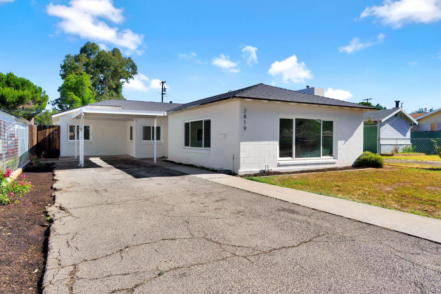 2819 E Tyler Ave, Fresno, CA 93701