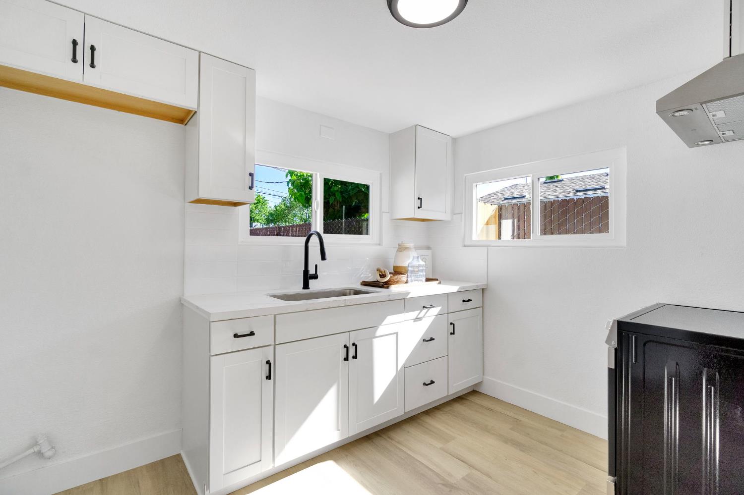 2819 E Tyler Ave, Fresno, CA 93701