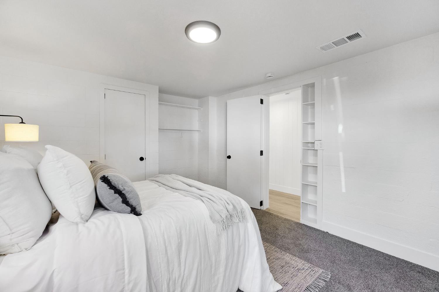 2819 E Tyler Ave, Fresno, CA 93701