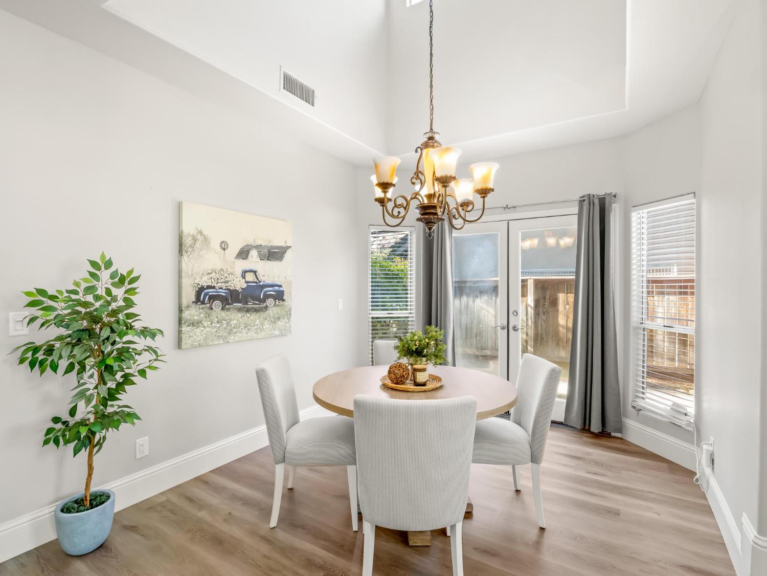 9309 N Bayford St, Fresno, CA 93720