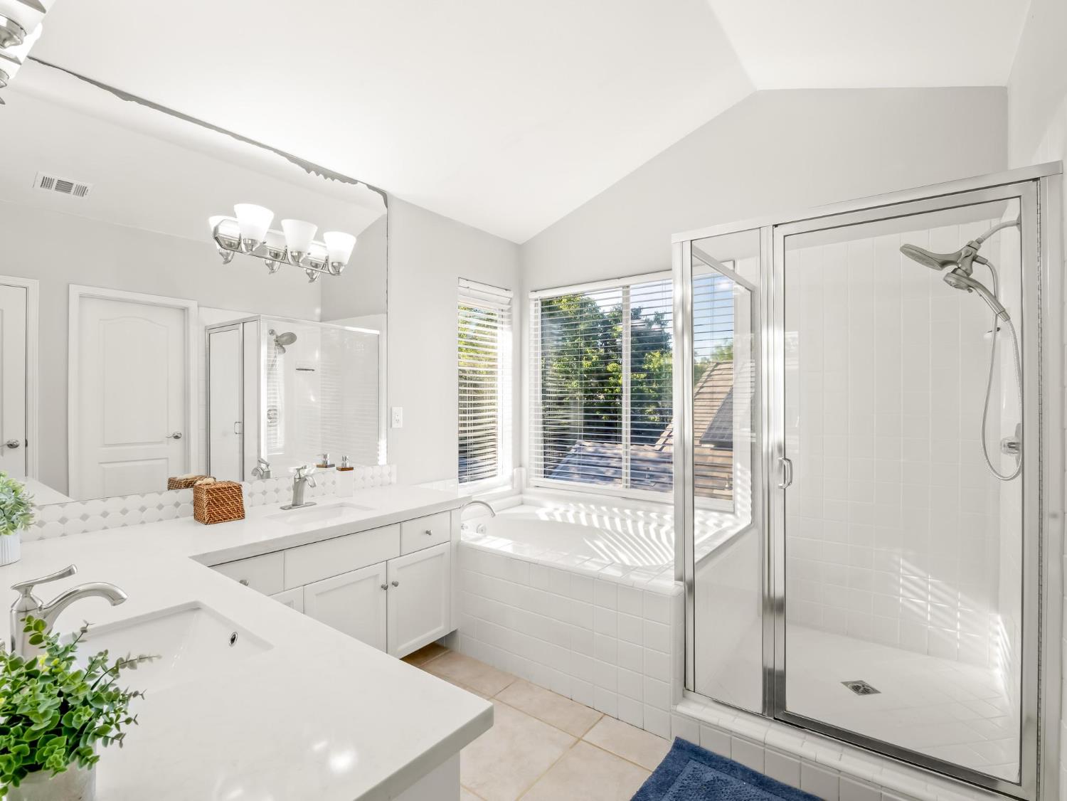 9309 N Bayford St, Fresno, CA 93720