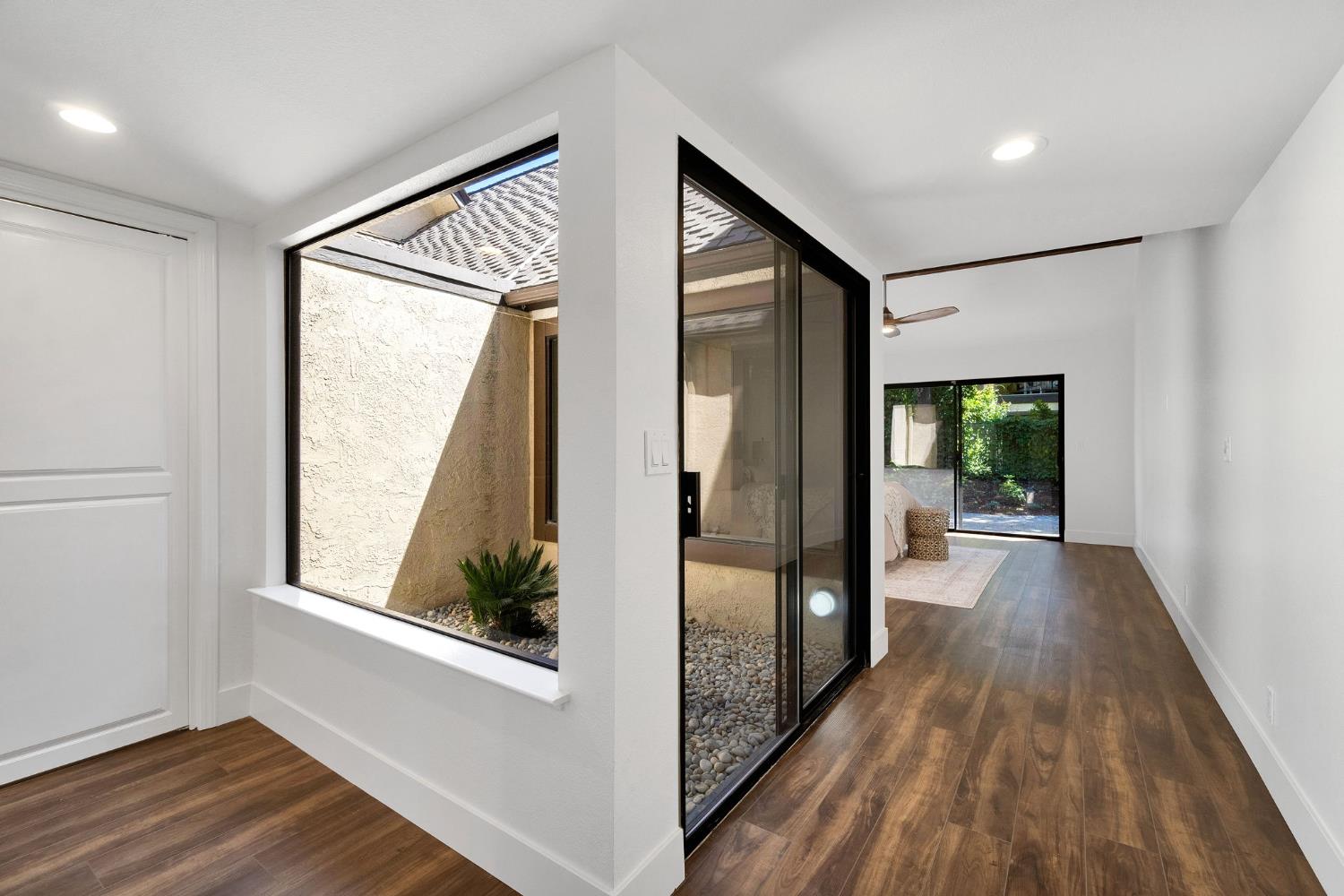 2827 W Compton Ct, Fresno, CA 93711