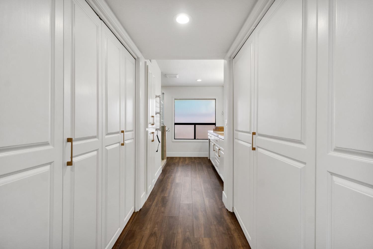 2827 W Compton Ct, Fresno, CA 93711