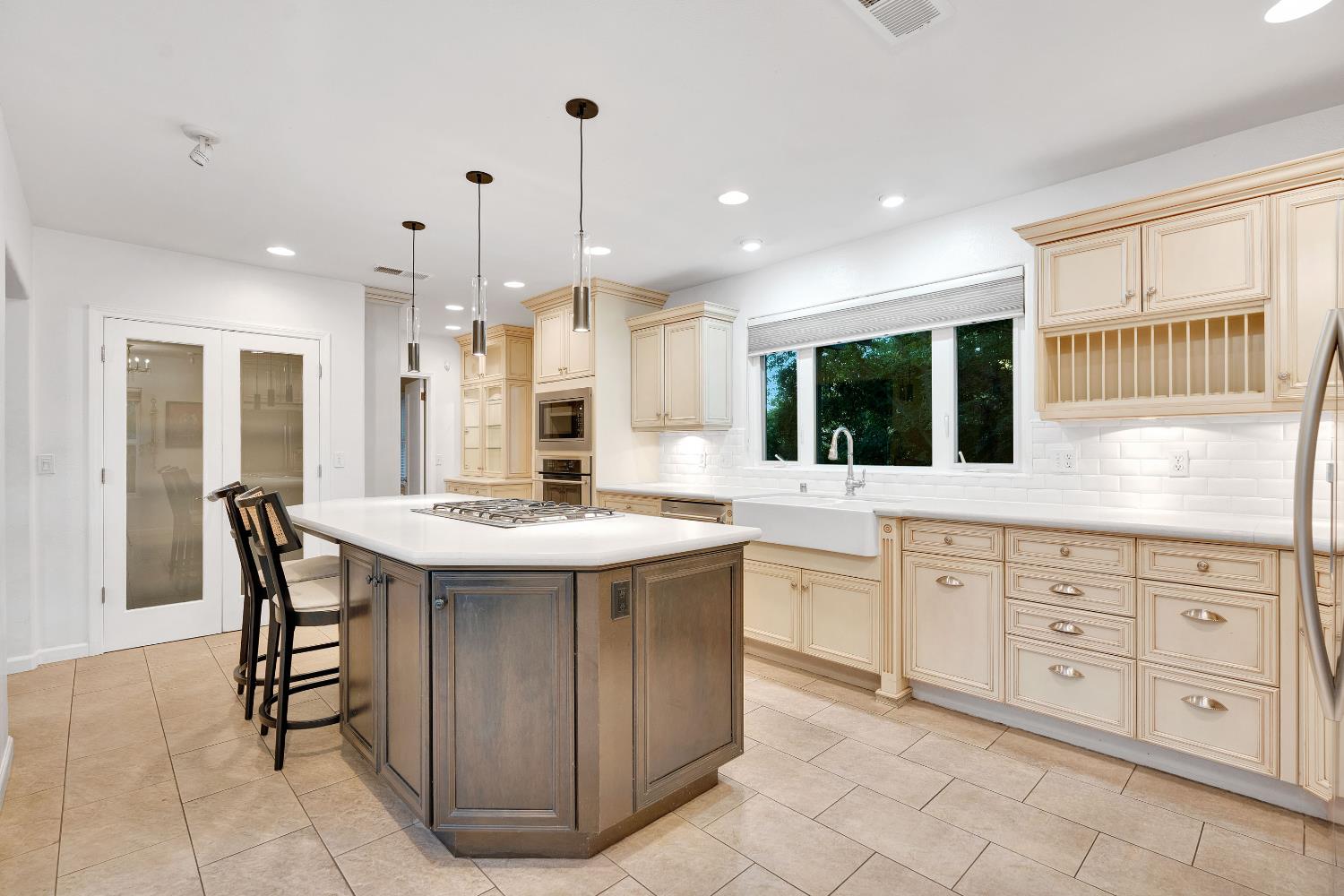 4064 N Wishon Ave, Fresno, CA 93704