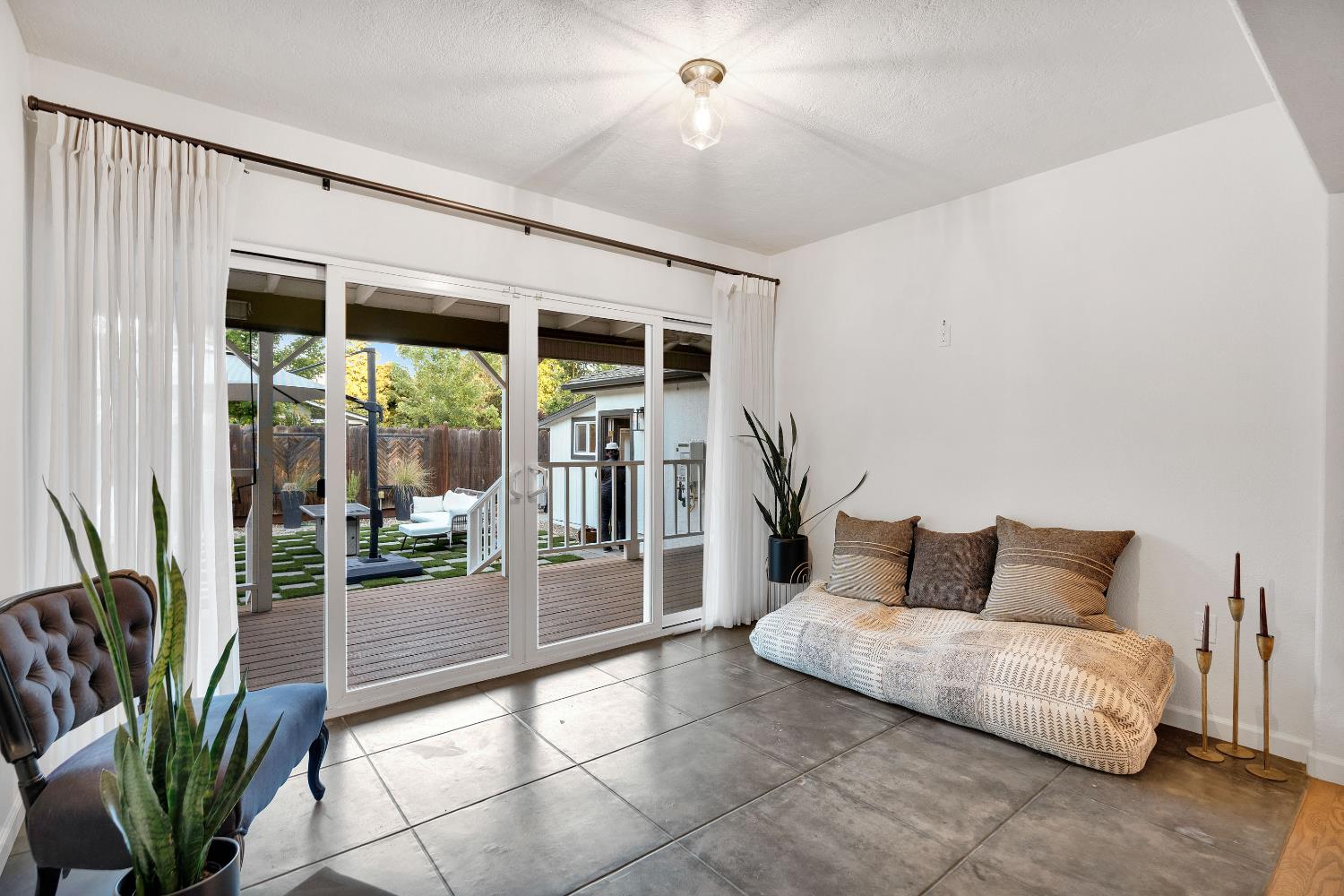 4064 N Wishon Ave, Fresno, CA 93704